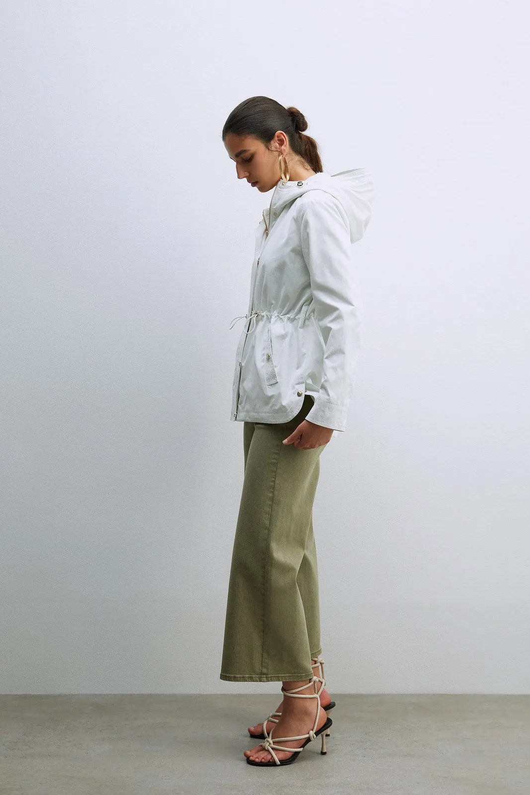 Hooded Parka W Snitched Waist - White