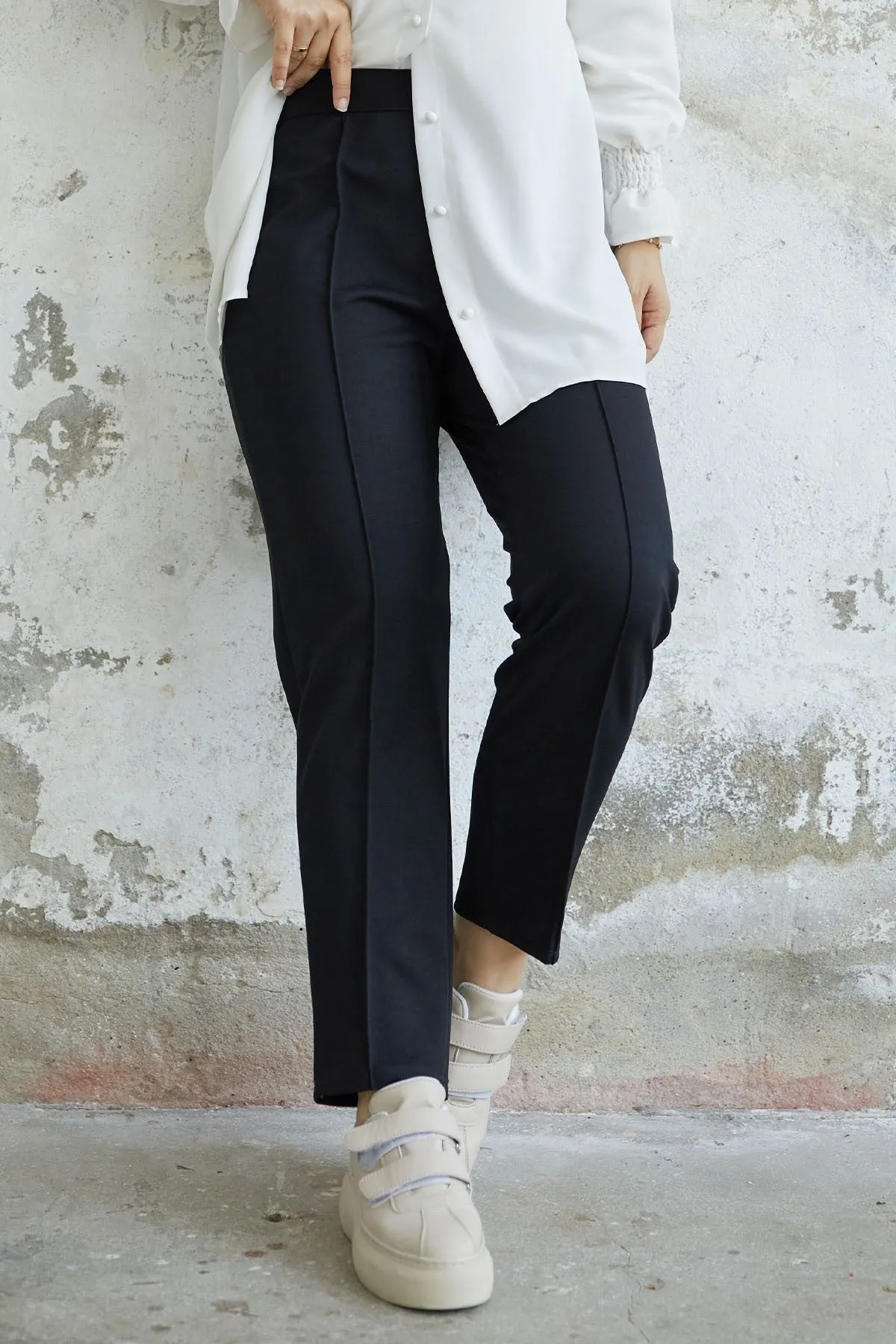 MDS Women Waist Zippered Cargo Pants - Black - Lipjan