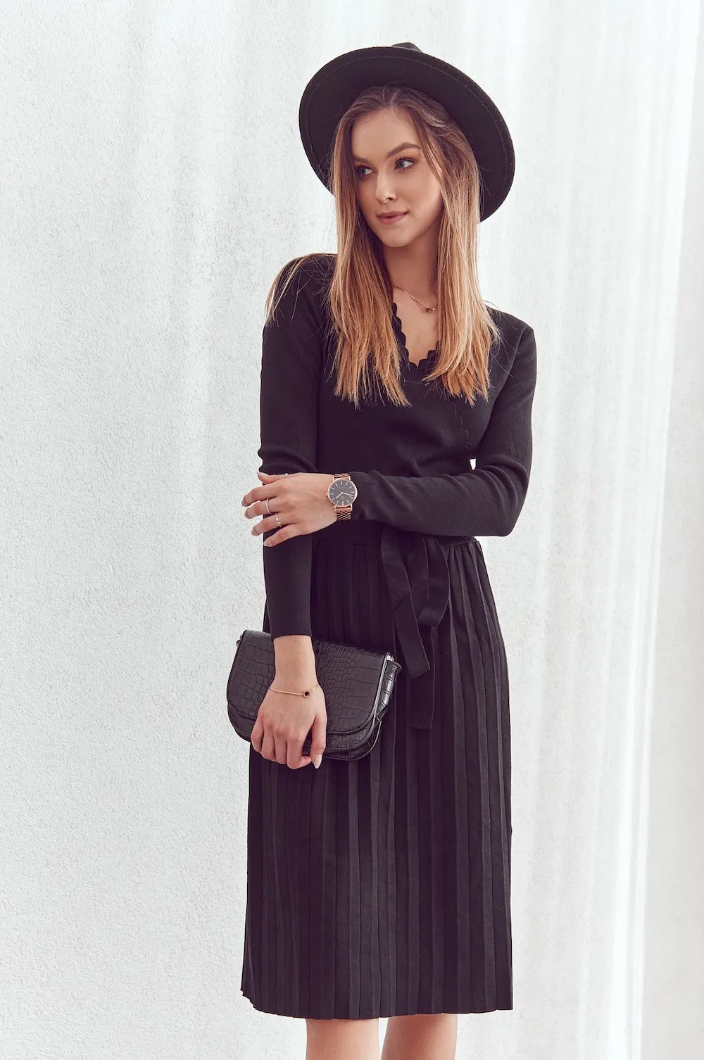 Midi dress with pleated hem black 87642