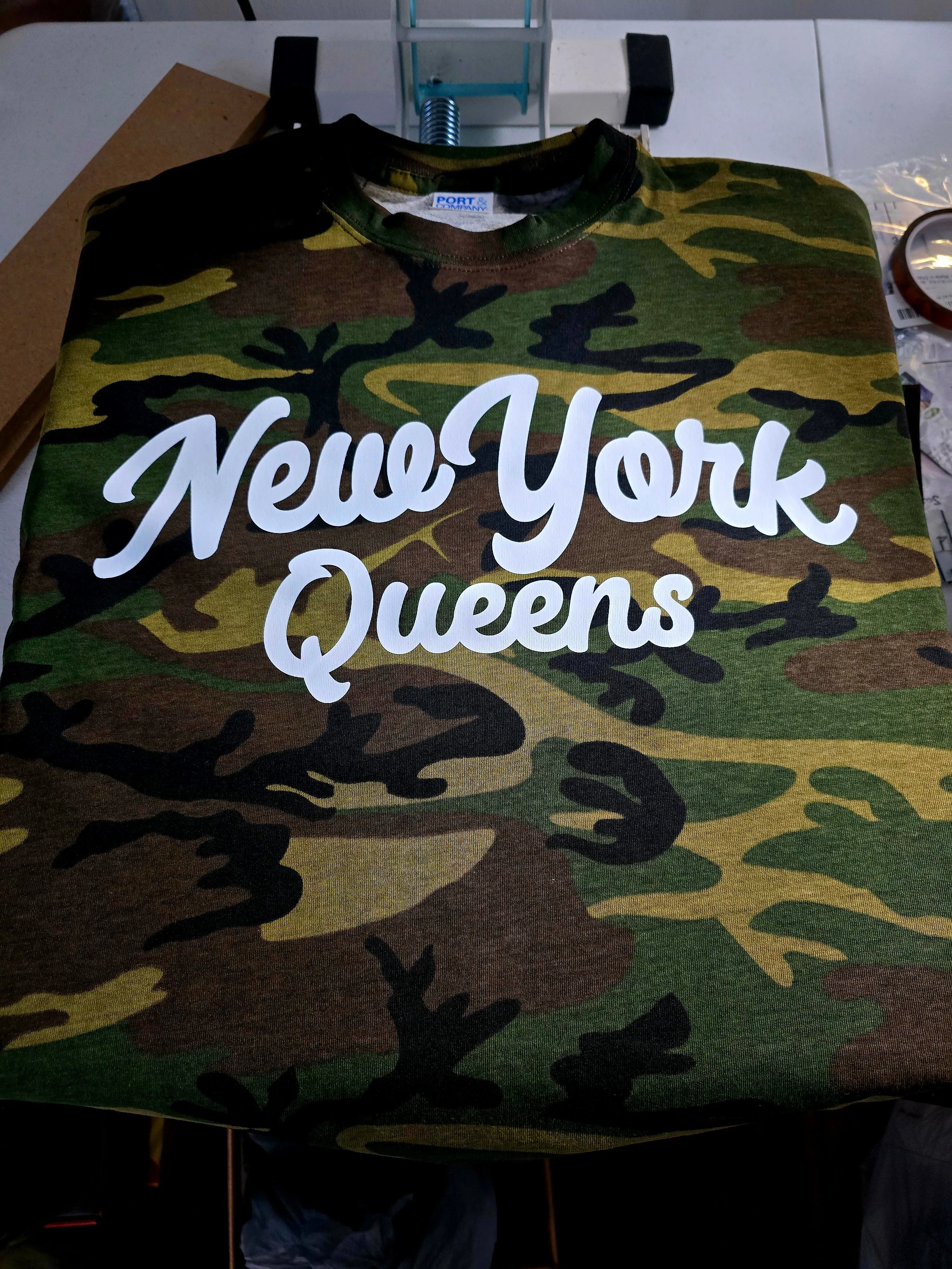 "New York Queens" T-Shirts