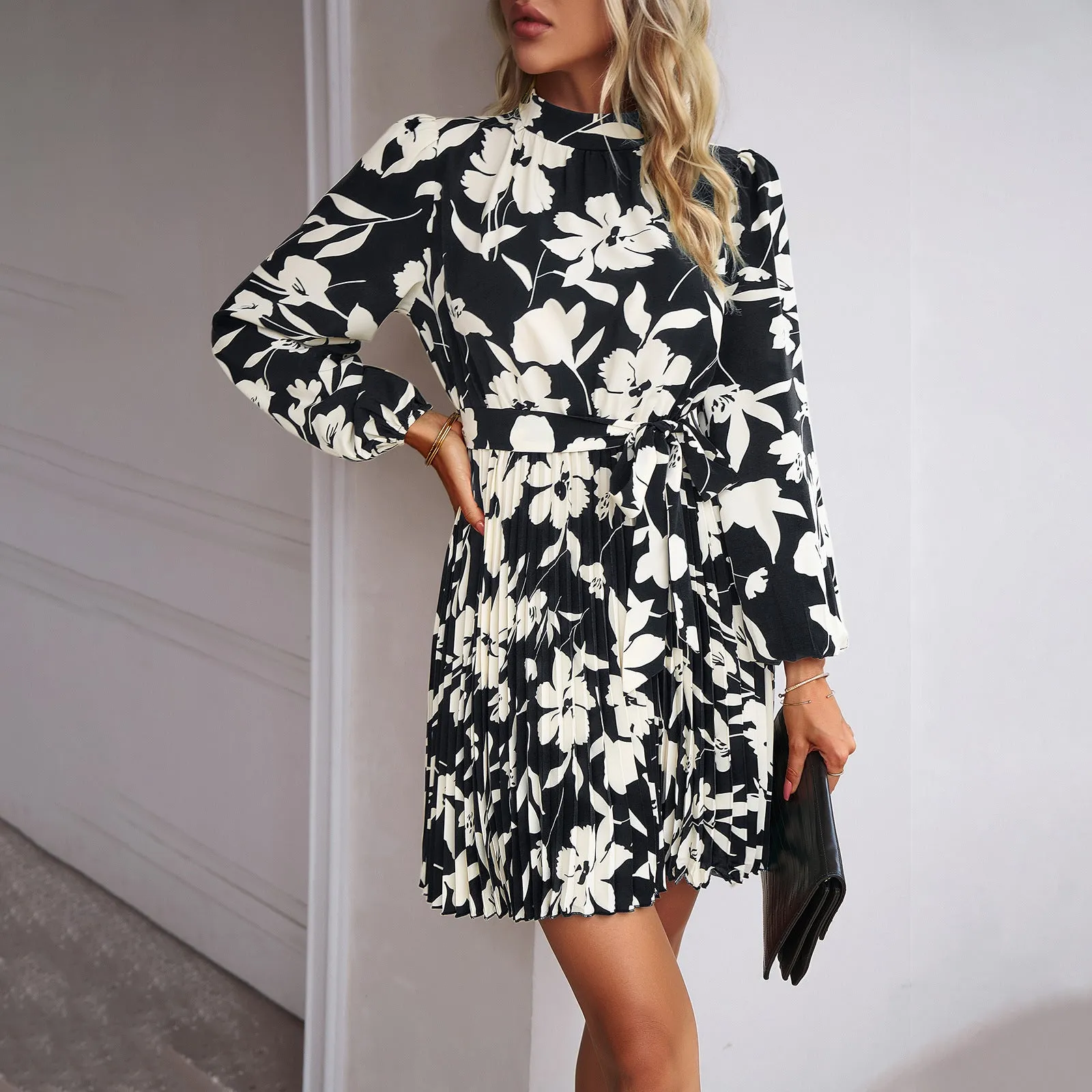 Vacation Leisure Long Sleeve Round Neck Pleated Short Printed Dress