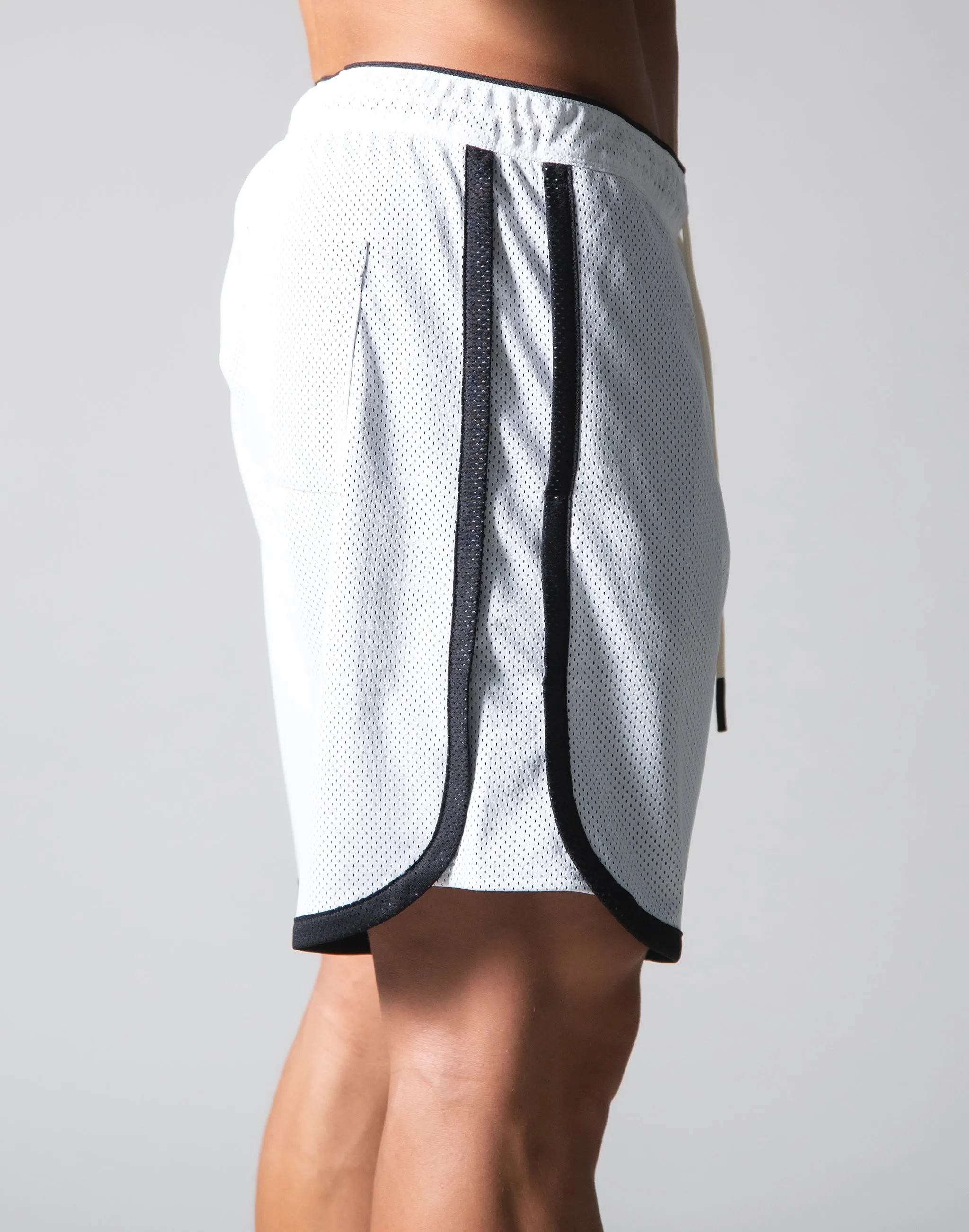 Wide Mesh Shorts - White