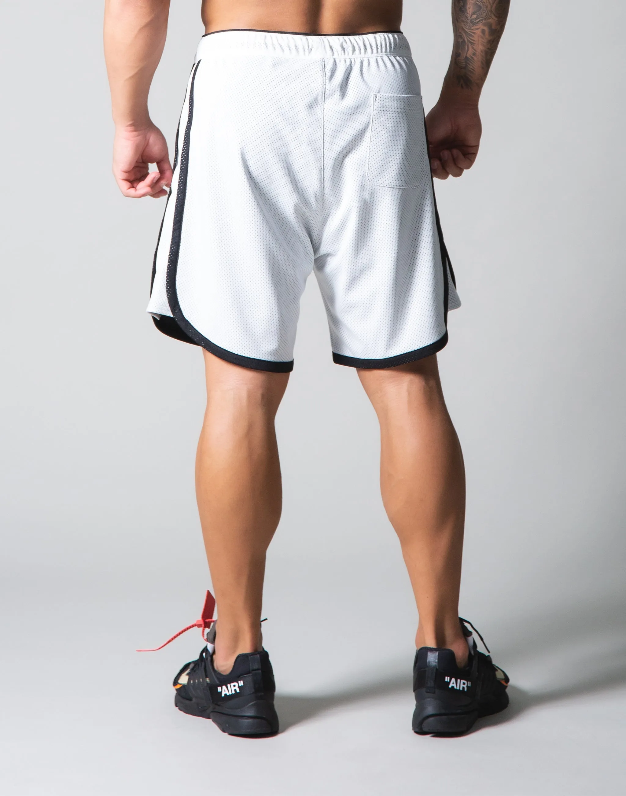 Wide Mesh Shorts - White