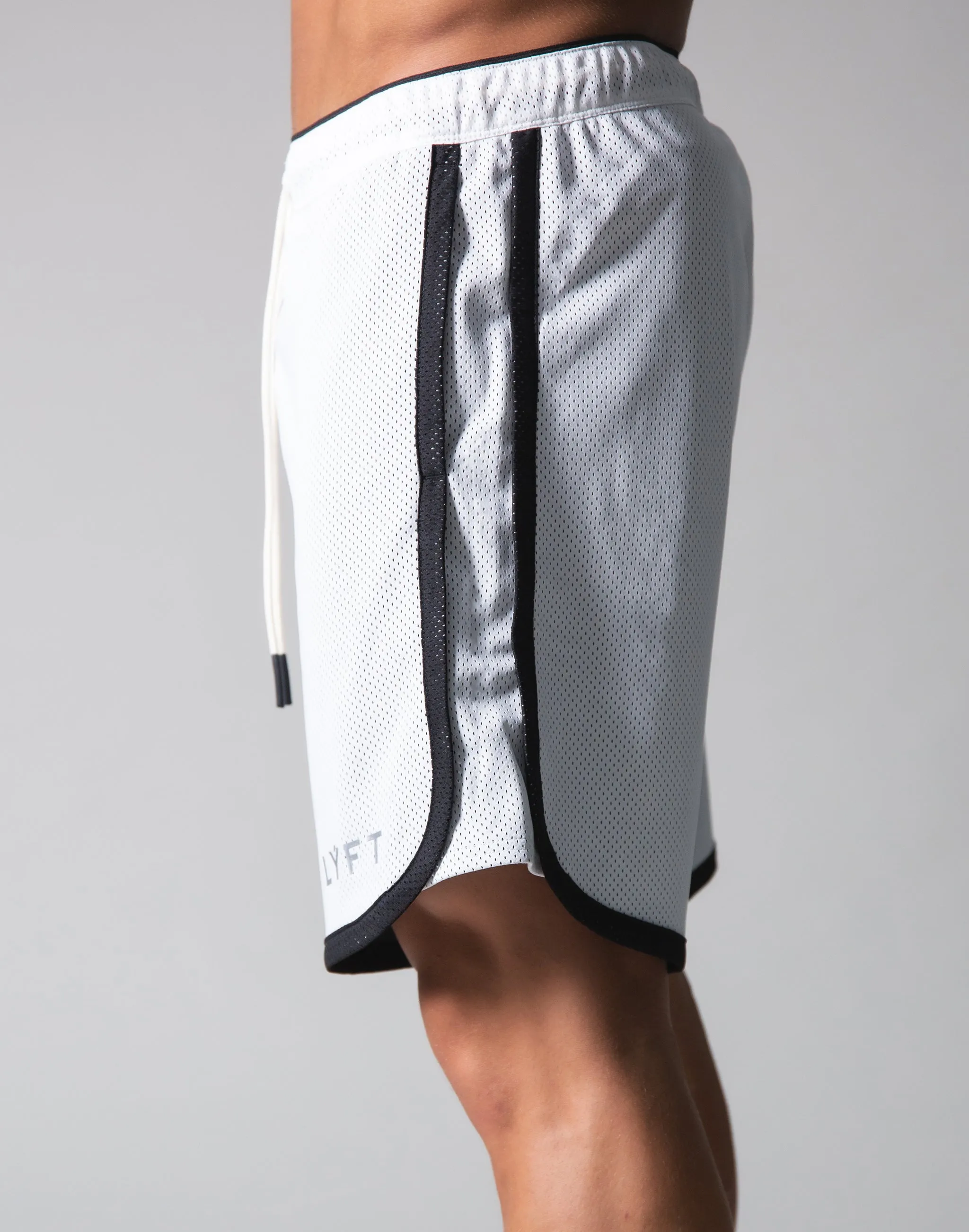 Wide Mesh Shorts - White